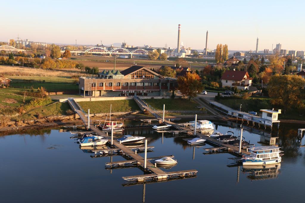 Resort Marina Labe Lovosice Exteriör bild